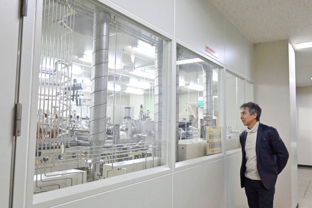 北海道大学・量子集積エレクトロニクス研究センター内の研究施設